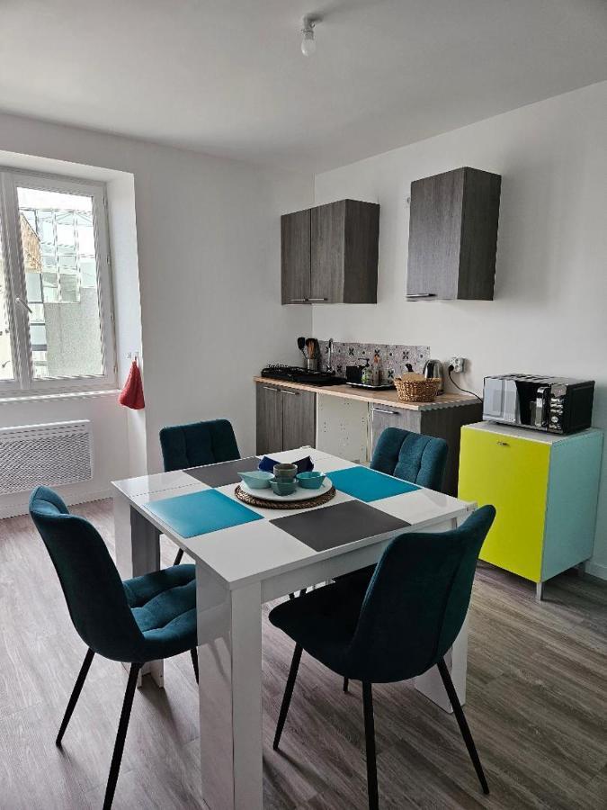 Appartement 2 à 4 personnes vue mer à Santec au pied de la plage du Dossen vue mer Exterior foto
